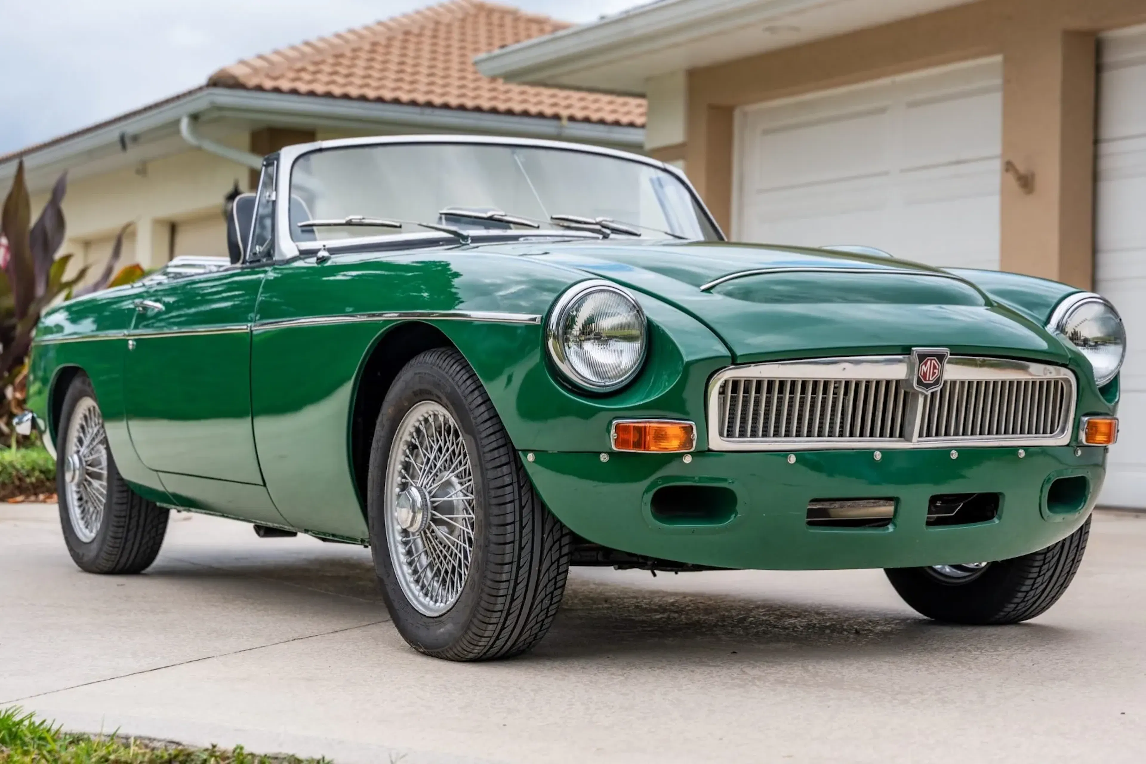 1969 MG MGC Base | Hagerty Valuation Tools®